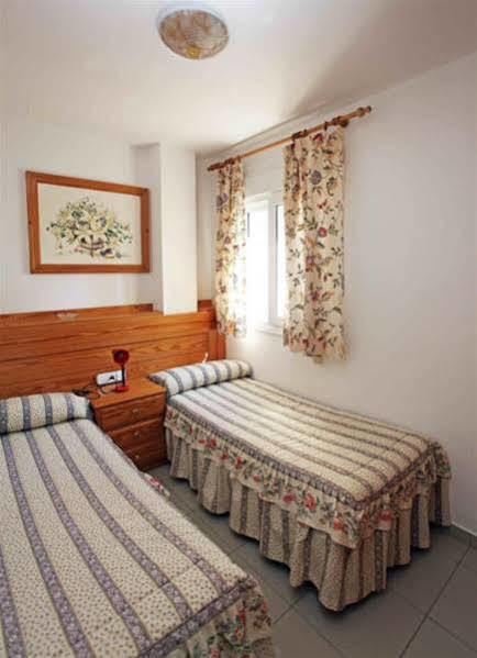Apartamentos La Proa توريمولينوس المظهر الخارجي الصورة